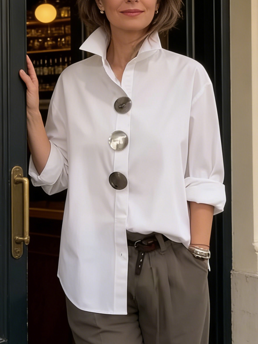 Rosaline | Blouse à col montant avec boutons décoratifs