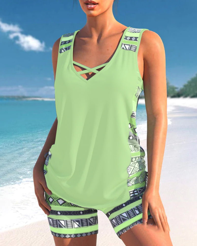 Tankinis avec motif géométrique et décolleté en V
